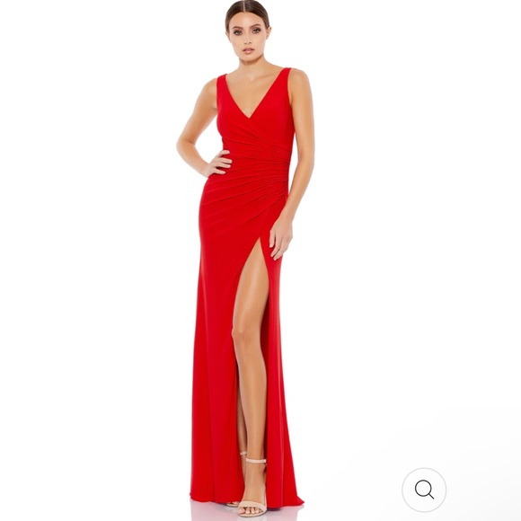 NWT Ieena for Mac‎ Duggal 26513 Ruched Stretch Jersey V-Neck Gown in Red Size 10 - Picture 1 of 9
